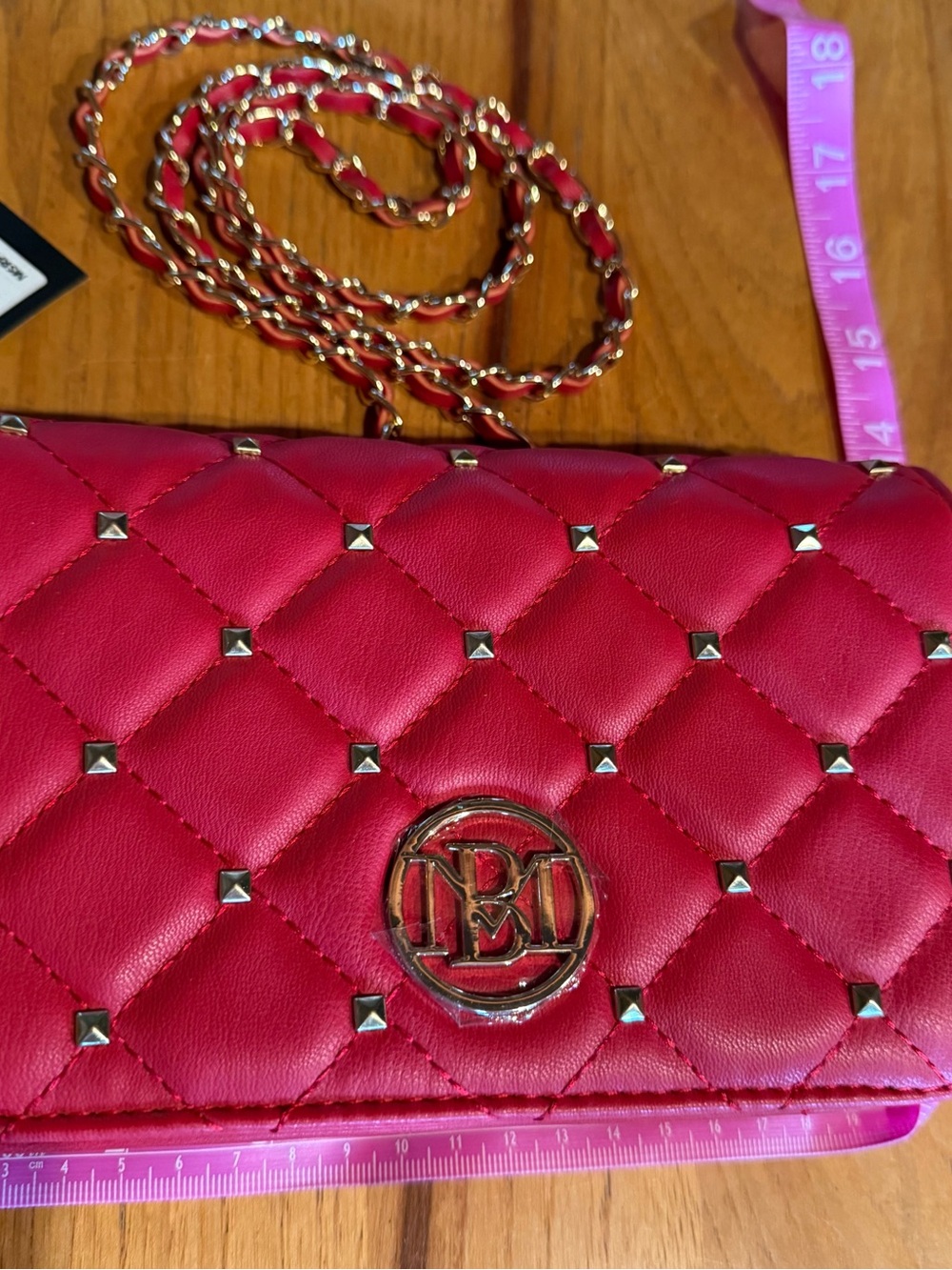 Badgley Mischka Diamond Red Quilted
Studded Chain Crossbody Bag NWT - Picture 12 of 12